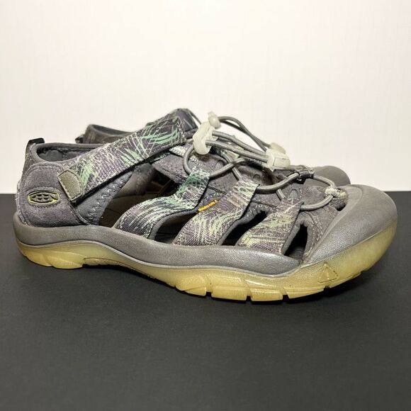 Youth KEEN Newport H2 Glow In The Dark Sandals / Size 5 - Picture 1 of 8